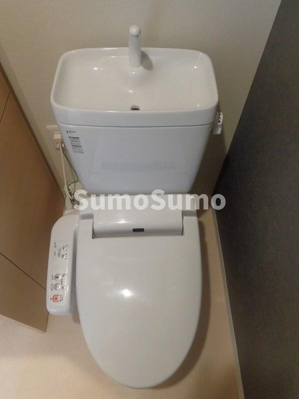 神戸市兵庫区水木通６丁目の賃貸マンションのトイレ