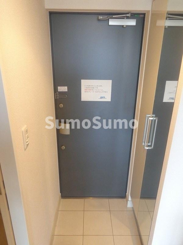 神戸市兵庫区水木通６丁目の賃貸マンションの玄関