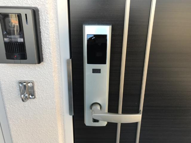 エンプレスＶの玄関|電子キー