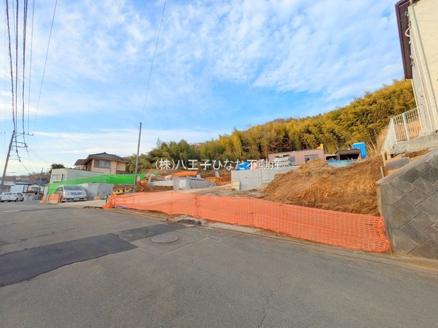 八王子市　上柚木　売地の前面道路含む現地写真|～仲介手数料無料☆八王子ひなた不動産～八王子市上柚木　売地
