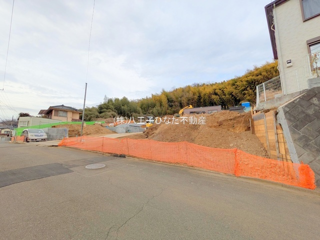 八王子市　上柚木　売地の前面道路含む現地写真|～仲介手数料無料☆八王子ひなた不動産～八王子市上柚木　売地

