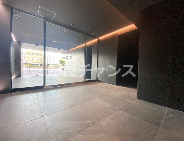 メイクスWアート金山ウエストのロビー