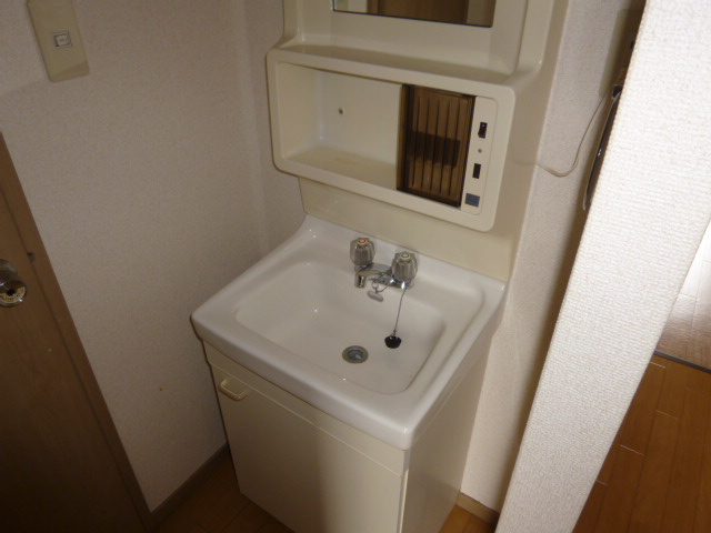西之浦サンプラザの独立洗面台