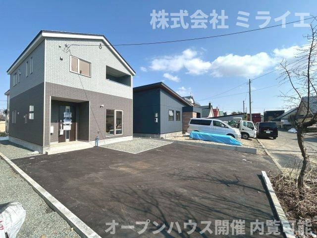 【新築戸建】江別市大麻栄町3棟の駐車場|駐車2～3台可