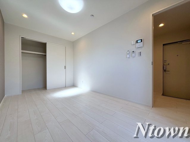 【その他】 | プルミエール角割町 | 使いやすい居間です