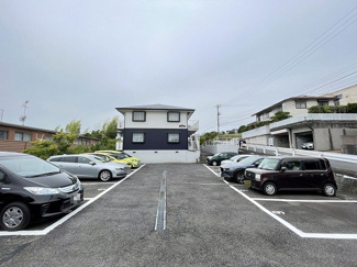 【駐車場】 | いつでも目の届く敷地内に駐車場があります♪お車をお持ちの方におすすめです！