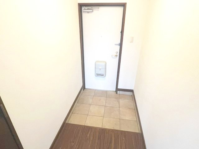 【玄関】 | サンビルダー西岡本パレス