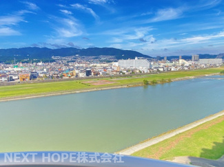 【展望】 | 【ペットと一緒に暮らせる】　桜台ハイツ弐号棟 | バルコニーからの眺望です♪武庫川のせせらぎを感じられる眺望です！お山も見える眺望です！