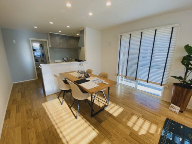 成田市並木町　新築戸建て　１号棟の居間・リビング