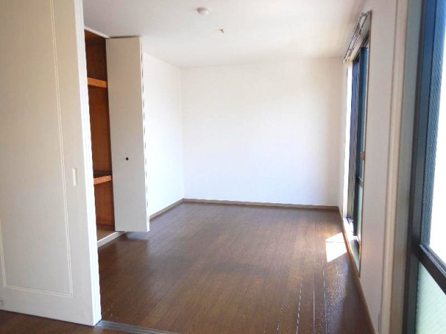 ガーデンハイツ武庫の洋室|ゆったりした洋室です