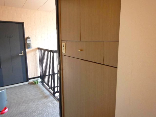 ガーデンハイツ武庫の玄関|下駄箱