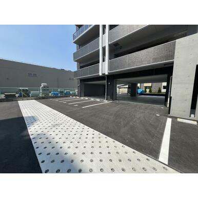 熊本市中央区本荘町の賃貸マンションの駐車場