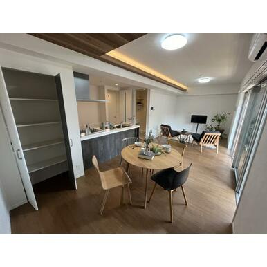 熊本市中央区本荘町の賃貸マンションの居間・リビング