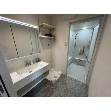 熊本市中央区本荘町の賃貸マンションの独立洗面台