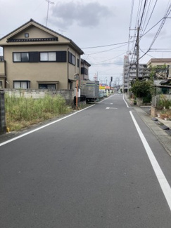 【前面道路含む現地写真】