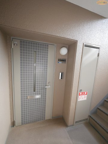 【玄関】 | ネオハイツ東加古川　1階