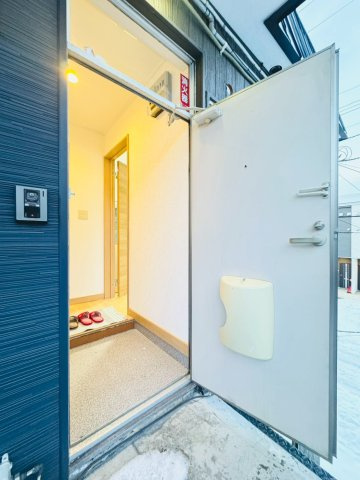 【玄関】 | 【CP対象】マンション大雪 | 収納もある玄関です