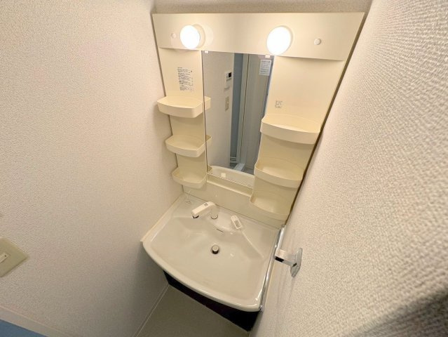 グレース元今里の独立洗面台