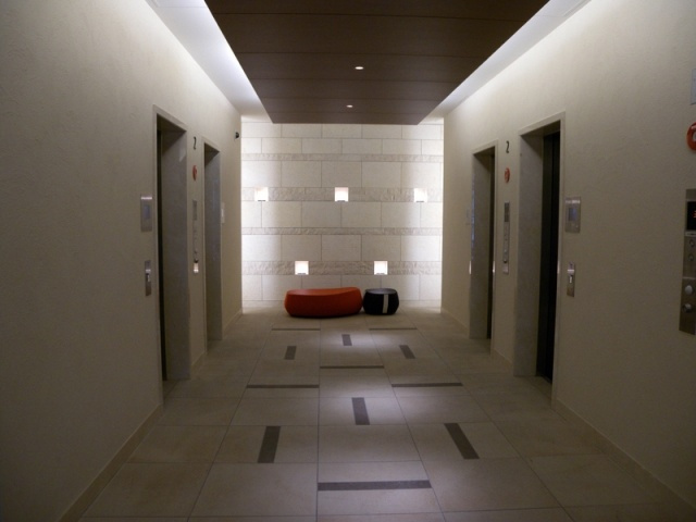 ザ・香里園タワーのその他共用部分|エレベーターは４基あります