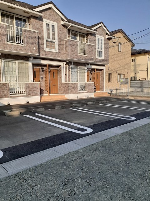 サンシャインスクエアの駐車場