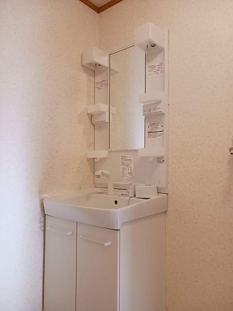 サンシャインスクエアの独立洗面台