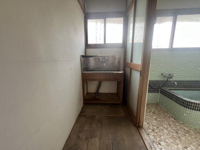 いわき市錦町蛭田　中古戸建の洗面所