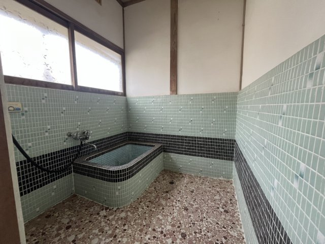 いわき市錦町蛭田　中古戸建の浴室