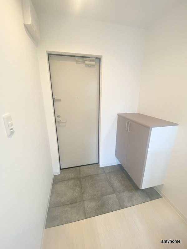 PREGNO456　仲介手数料無料の玄関
