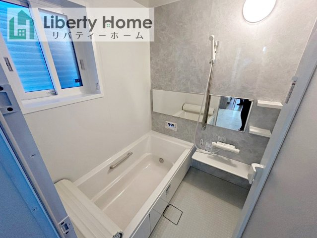 阿見町阿見　戸建の浴室