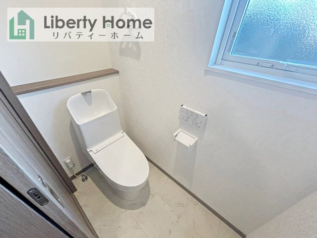 阿見町阿見　戸建のトイレ