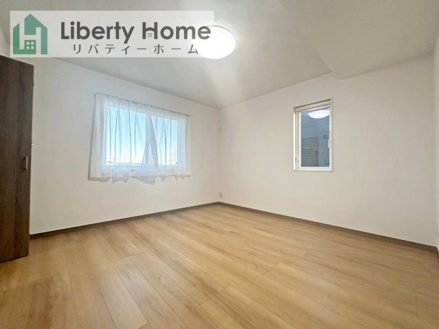 阿見町阿見　戸建の寝室