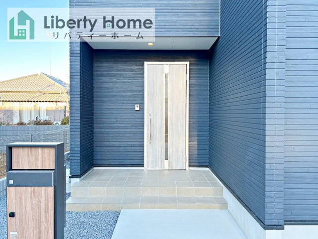 阿見町阿見　戸建のエントランス