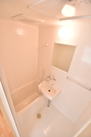 大阪市都島区都島本通５丁目の賃貸マンションの浴室
