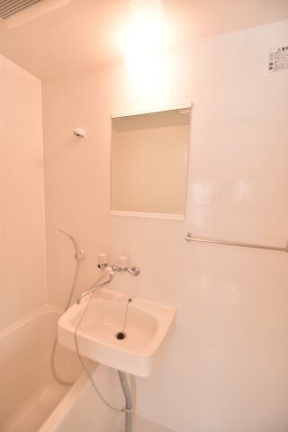 大阪市都島区都島本通５丁目の賃貸マンションの独立洗面台