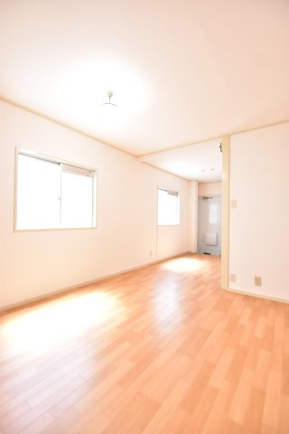 大阪市都島区都島本通５丁目の賃貸マンションの洋室