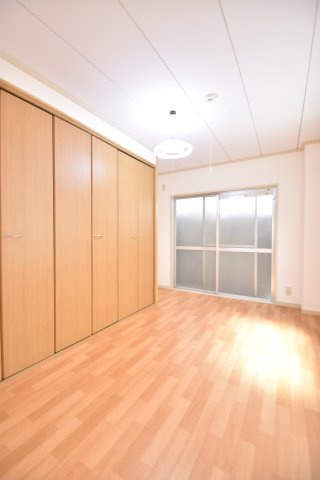 大阪市都島区都島本通５丁目の賃貸マンションの寝室