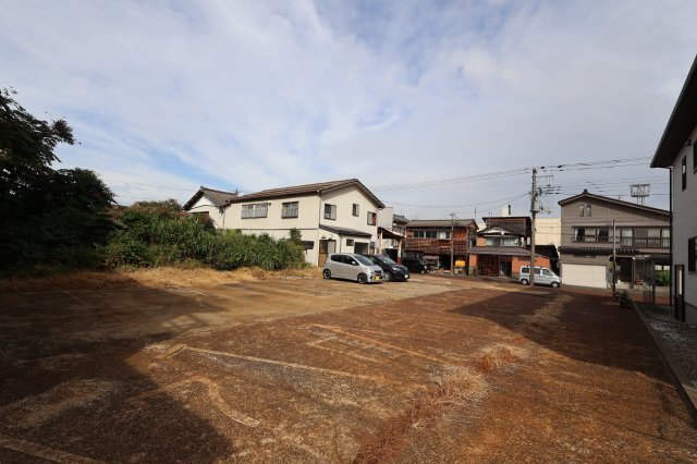 丸山ビル/マルヤママンション共同駐車場の外観パース