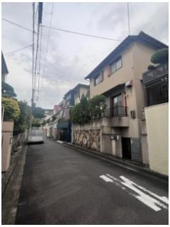 売土地　四條畷市岡山東5丁目の前面道路含む現地写真