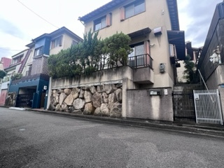 売土地　四條畷市岡山東5丁目の前面道路含む現地写真