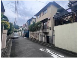 売土地　四條畷市岡山東5丁目の前面道路含む現地写真