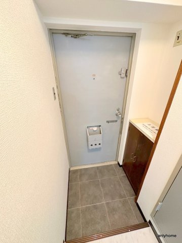 チサンマンション第5新大阪　仲介手数料無料の玄関