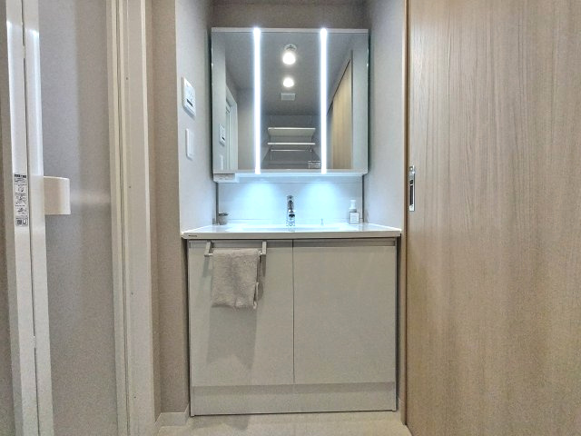 【独立洗面台】ベルシュ青山新町 