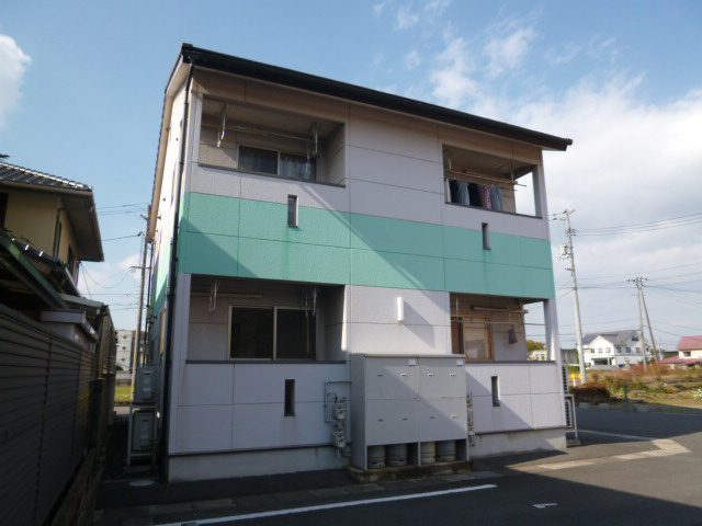 倉敷市福田町浦田のアパートの外観