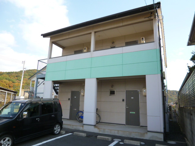 倉敷市福田町浦田のアパートの駐車場