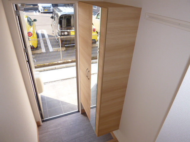 倉敷市連島町鶴新田のアパートの玄関