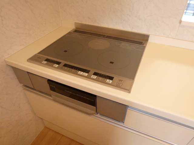 倉敷市連島町鶴新田のアパートのキッチン|ＩＨコンロ