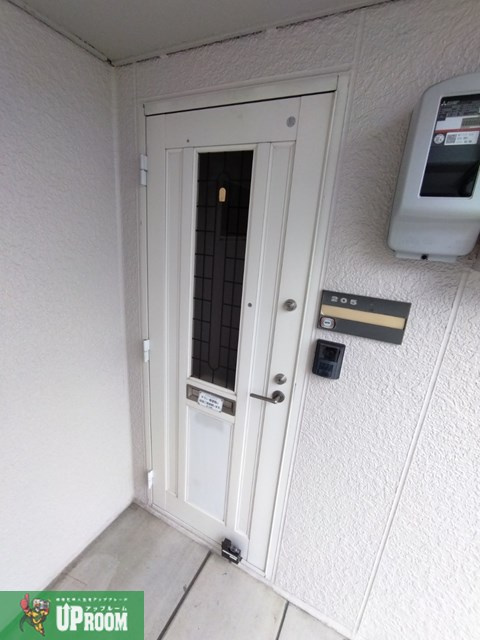 ブランニュー白山の玄関