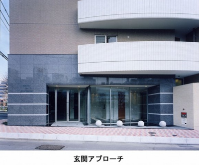 【エントランス】 | 仲介手数料半額！HPに初期費用掲載「プライスホーム」で検索！サヴォイザ・リバーテラス