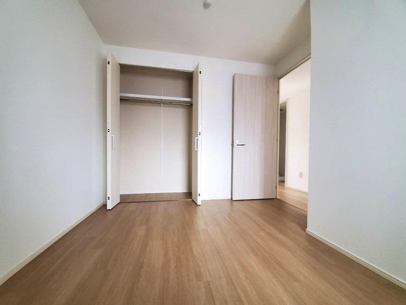 ポレスター南川添の洋室