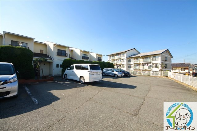 タウンハウス今寺Ⅱの駐車場